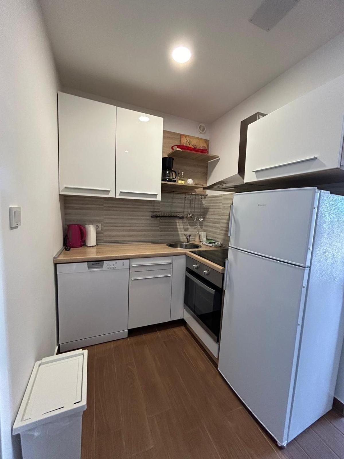 Apartment Lorna Turanj
